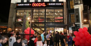 Goody's Burger House_Εγκαίνια Μπουρνάζι_2